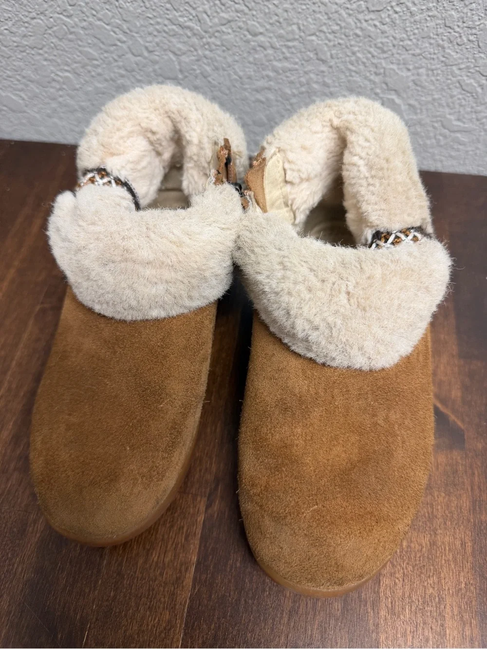 UGG Kids Chestnut Suede Boots with Cream Sherpa Cuff
